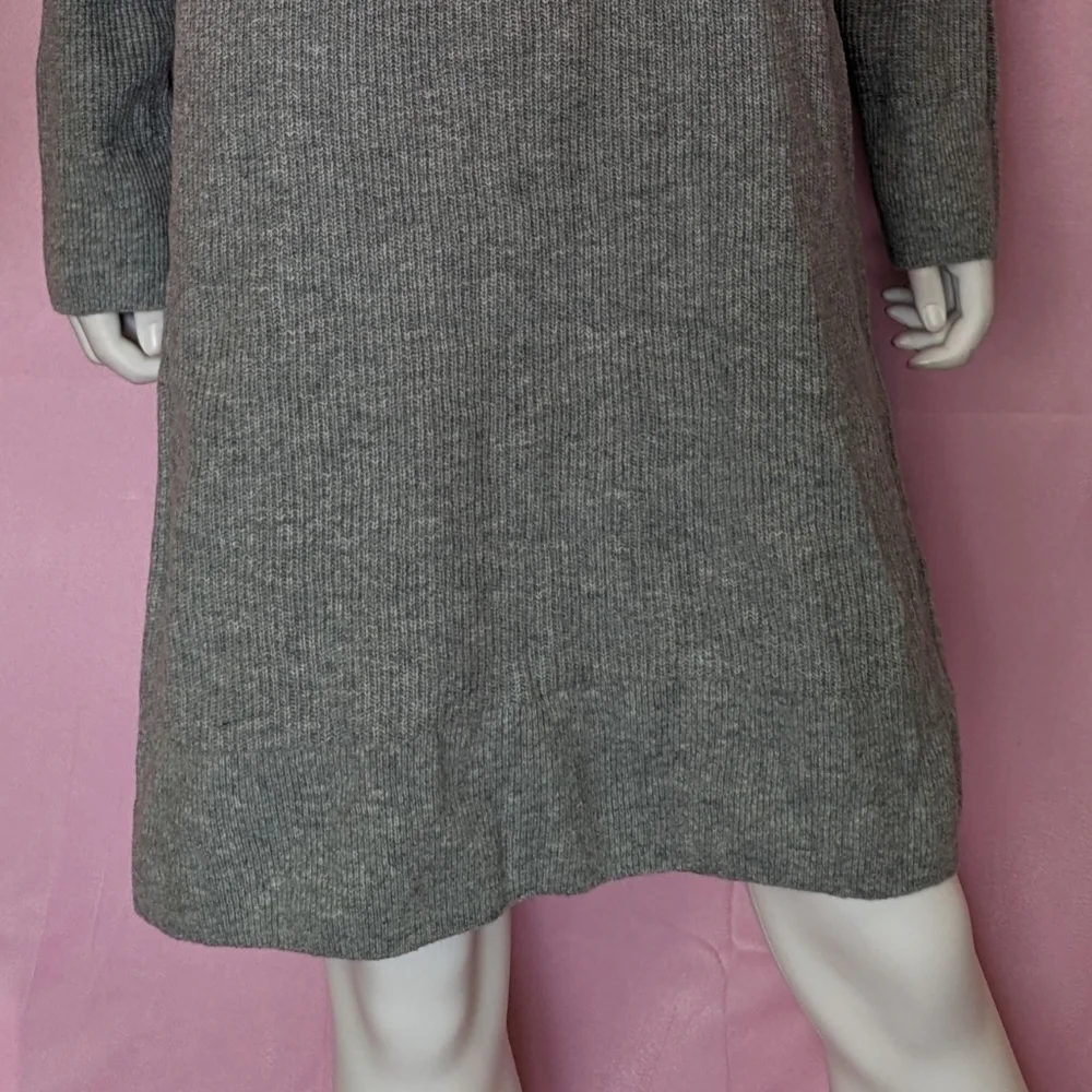 Gap Gray Knit Crew Neck Long Sleeve Knitted Mini Dress size Medium